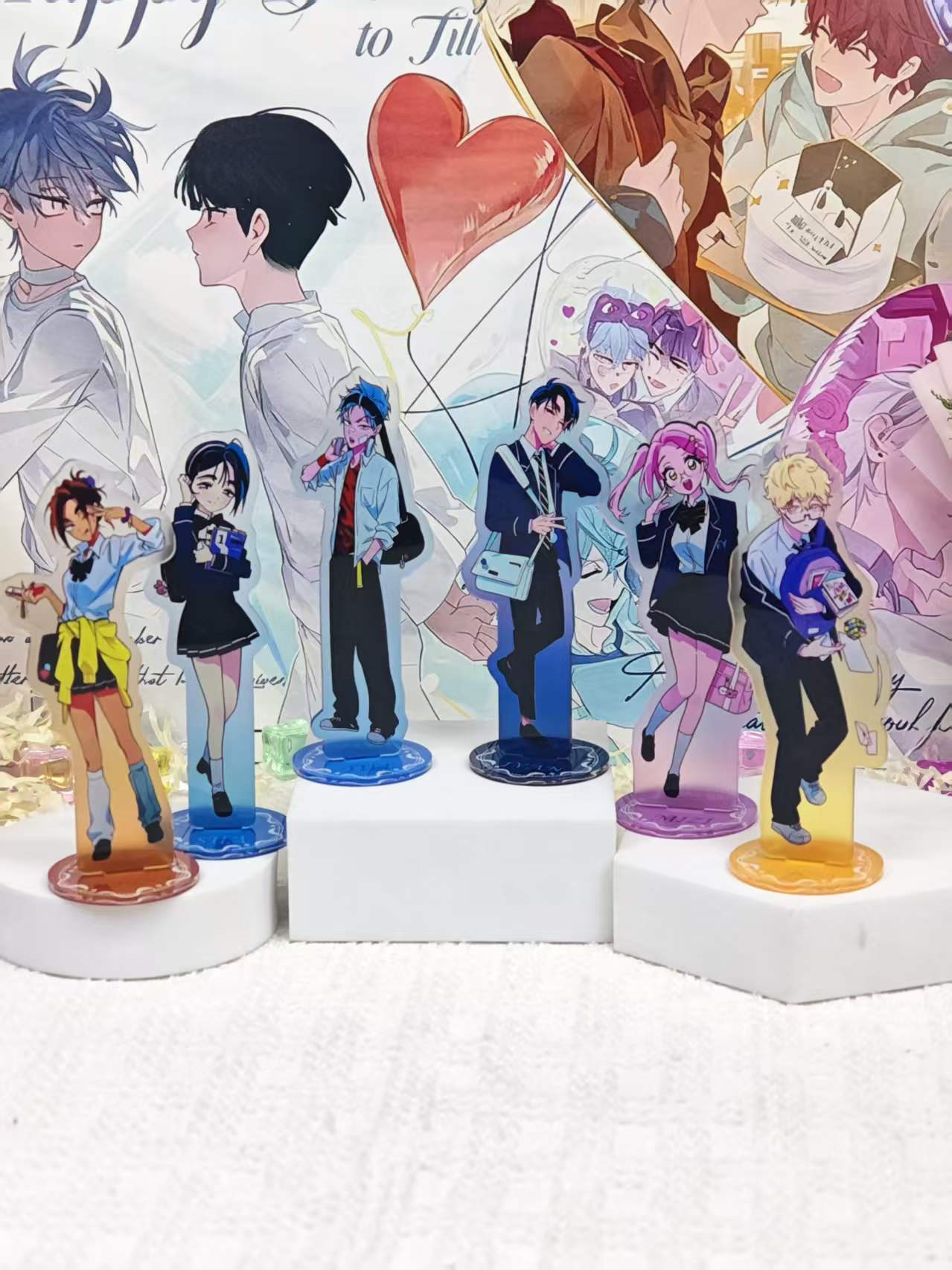 Set di supporti in acrilico Al - Anime Merchandise Collection recensione e prezzo